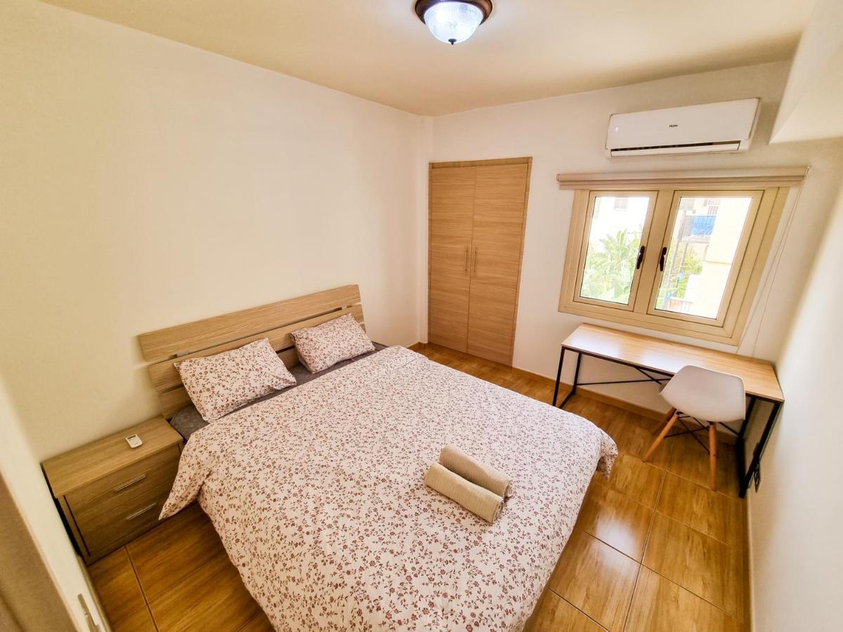 Sunbay City Rooms Lárnaca Exterior foto